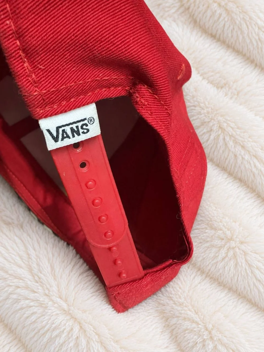 Vans stylish red